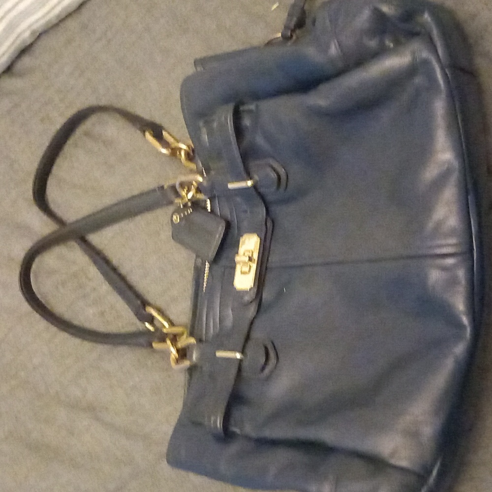 Coach Leather Purse - Picture 2 of 6